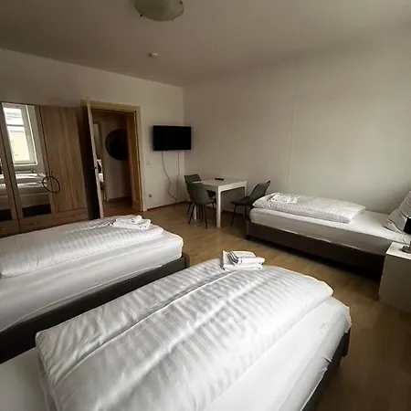 2-zi-wohnung Und Parkplatz Für Geschäftsreisende